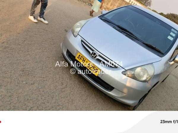 2006 - Honda Fit