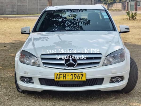 2010 - Mercedes Benz C200