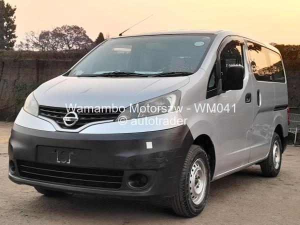 2014 - Nissan  NV200