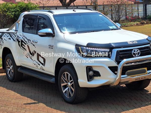 2017 - Toyota  Hilux