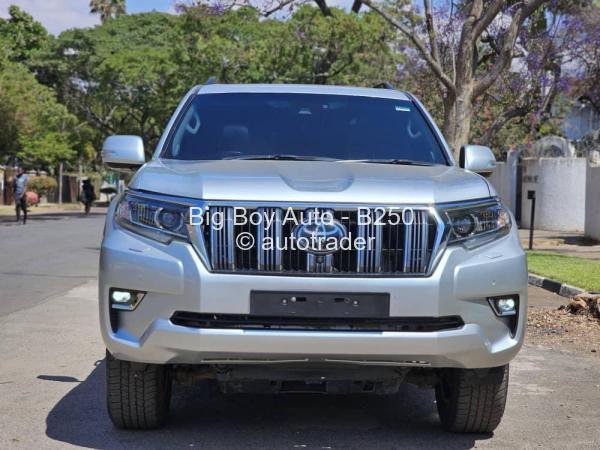 2020 - Toyota  Landcruiser 200 VX-R