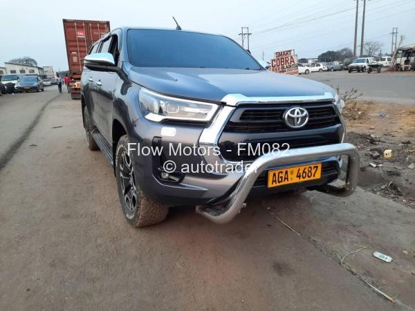 2018 - Toyota  Hilux