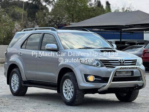 2015 - Toyota  Fortuner