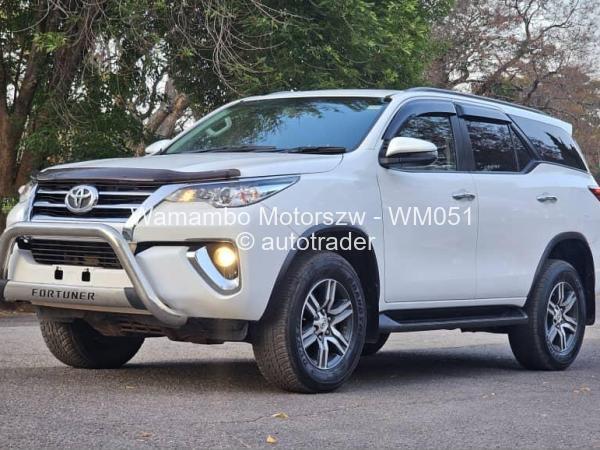 2019 - Toyota  Fortuner