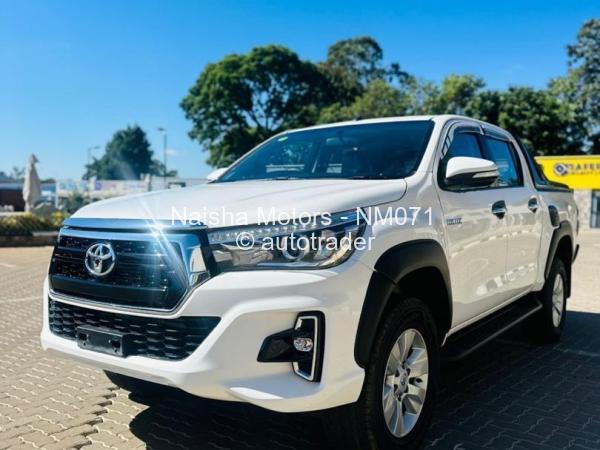 2016 - Toyota  HILUX GD6