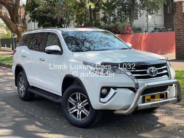 2017 - Toyota  Fortuner