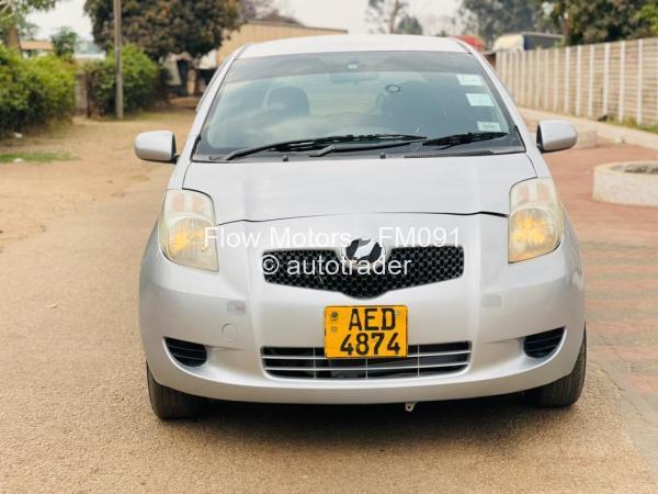 2009 - Toyota  Vitz