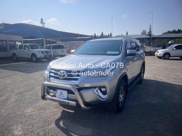 2019 - Toyota  Fortuner