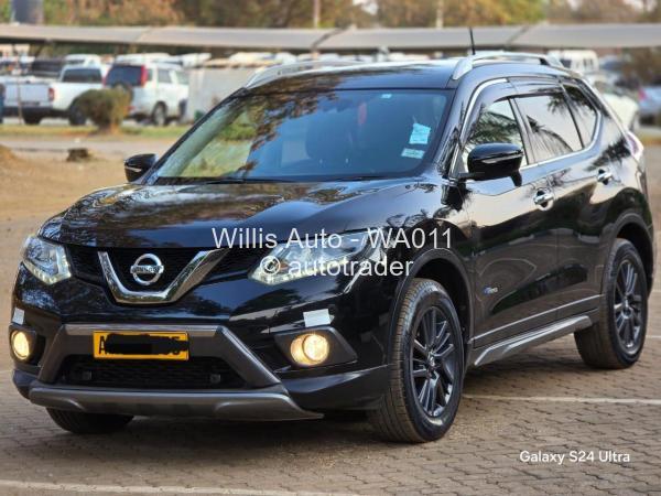 2015 - Nissan  X-Trail