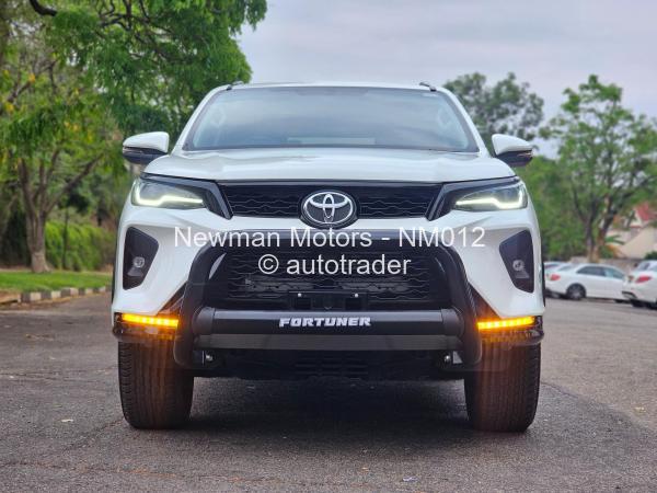 2023 - Toyota  Fortuner