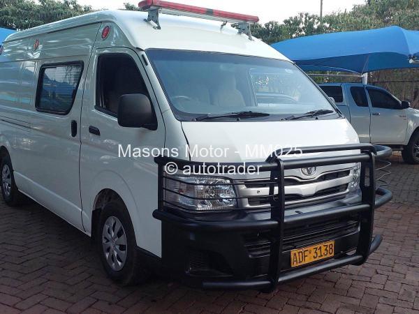 2012 - Toyota  Hiace