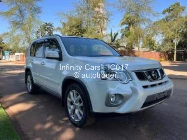 2014 - Nissan  X-Trail