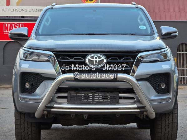 2019 - Toyota  Fortuner