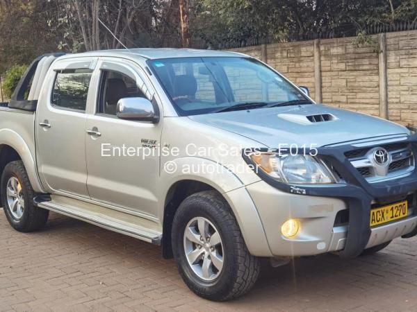 2010 - Toyota  Hilux