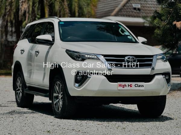 2019 - Toyota  Fortuner