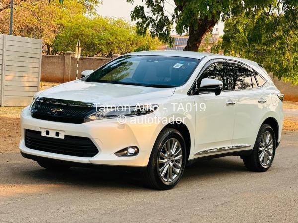 2015 - Toyota  Harrier