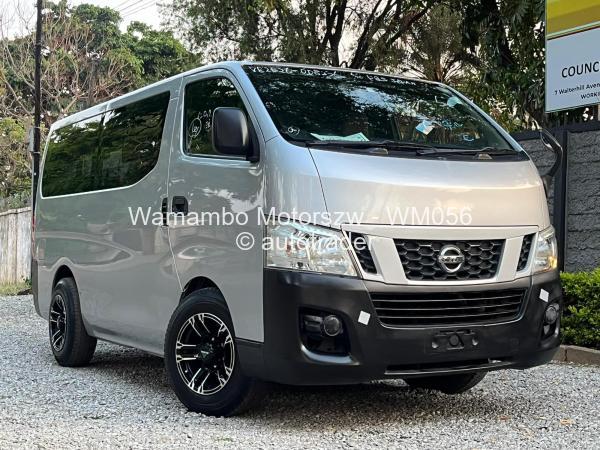 2015 - Nissan  NV350