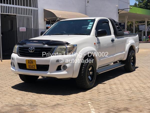 2015 - Toyota  Hilux