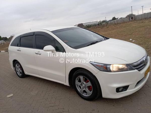 2011 - Honda Stream