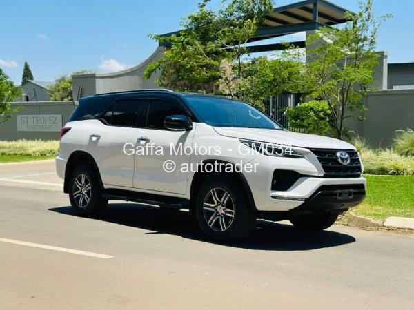 2021 - Toyota  Fortuner