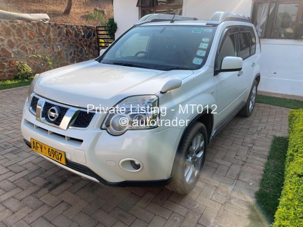 2014 - Nissan  X-Trail