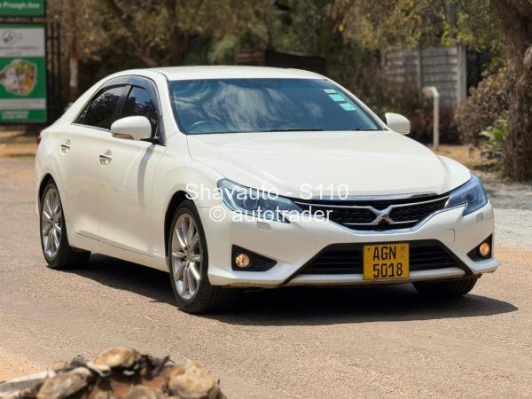 2014 - Toyota  Mark X