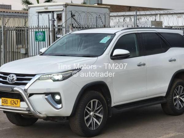 2020 - Toyota  HILUX GD6