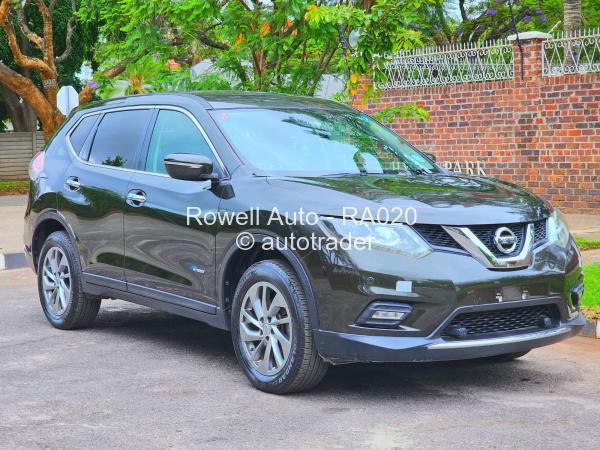 2015 - Nissan  X-Trail