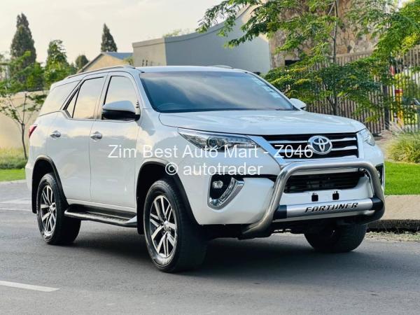 2019 - Toyota  Fortuner