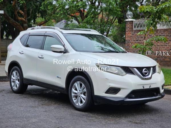 2015 - Nissan  X-Trail