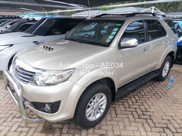 2009 - Toyota  Fortuner