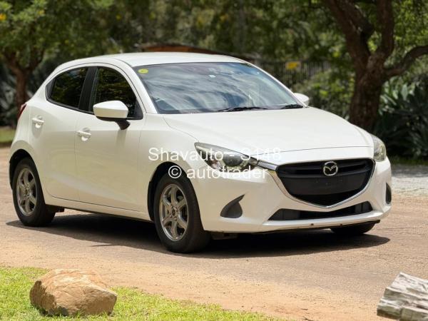 2014 - Mazda  Demio