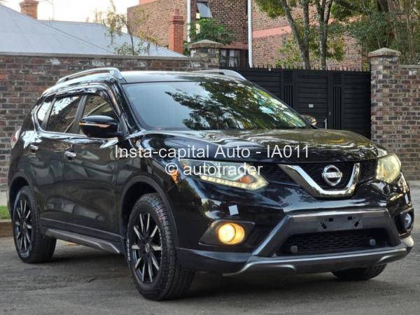 2015 - Nissan  X-Trail