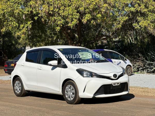 2015 - Toyota  Vitz