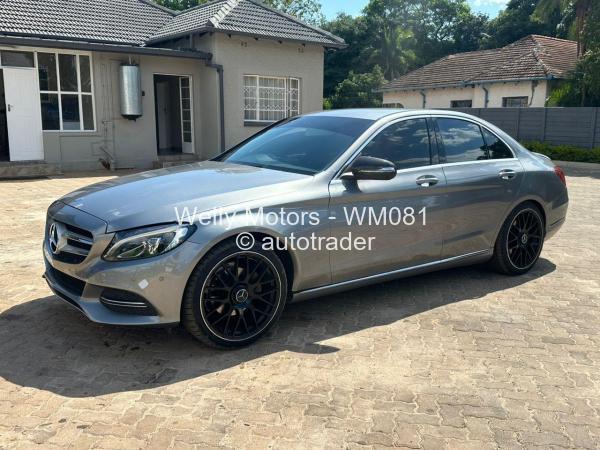 2016 - Mercedes Benz C180