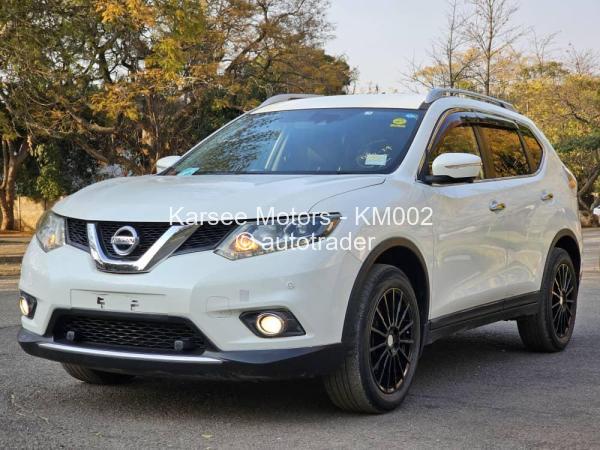 2015 - Nissan  X-Trail