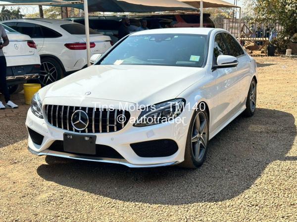 2015 - Mercedes Benz C200