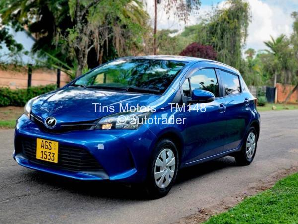 2014 - Toyota  Vitz