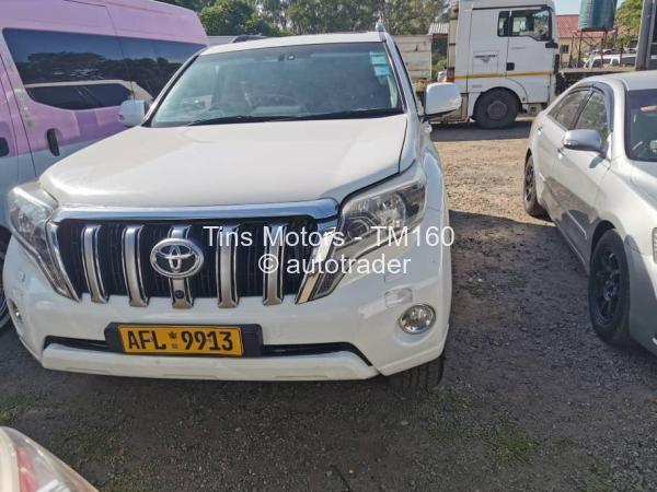 2015 - Toyota  Land Cruiser Prado