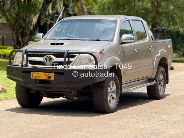 2011 - Toyota  Hilux D4D