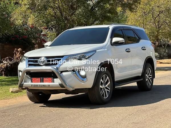 2018 - Toyota  Fortuner