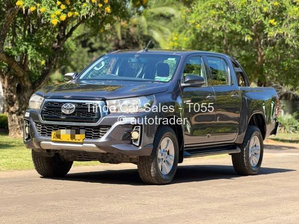 2018 - Toyota  HILUX GD6