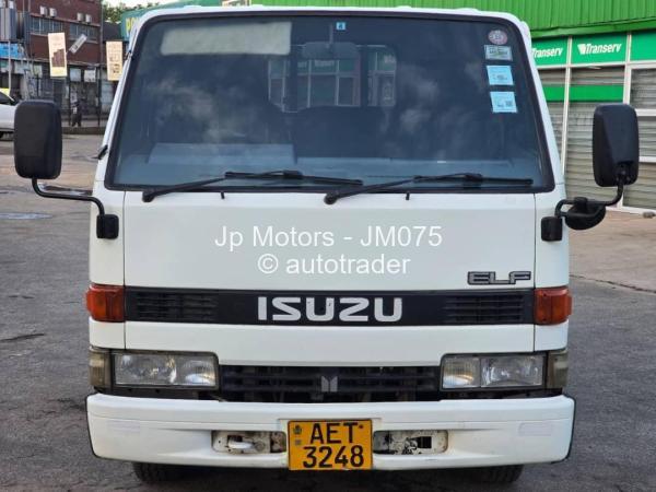 1992 - Isuzu  EFL