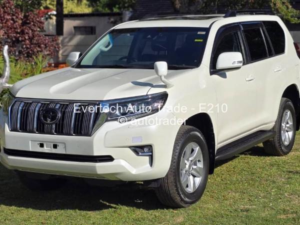 2021 - Toyota  Land Cruiser Prado