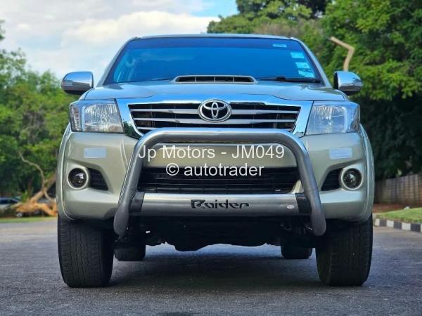 2013 - Toyota  Hilux D4D