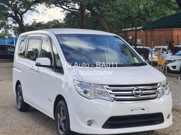 2015 - Nissan  Serena