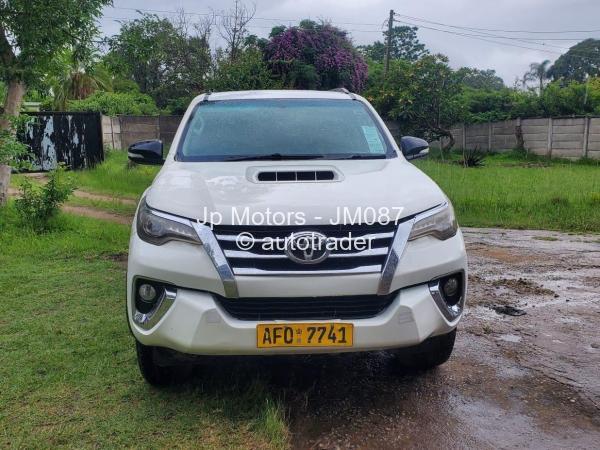 2016 - Toyota  Fortuner