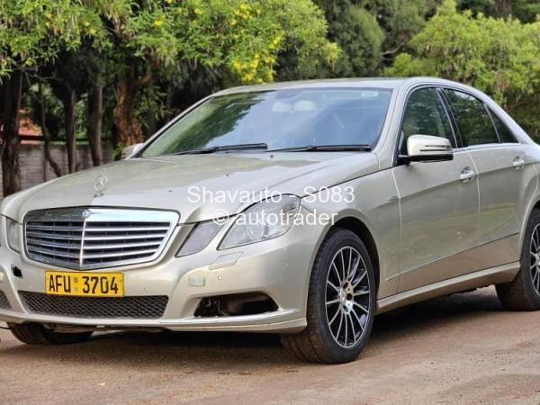 2010 - Mercedes Benz E350