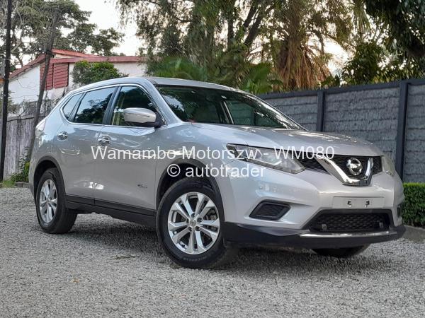 2015 - Nissan  X-Trail