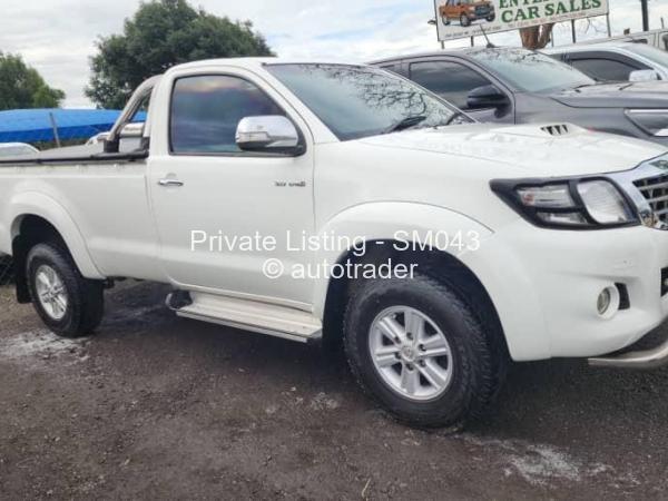 2015 - Toyota  Hilux